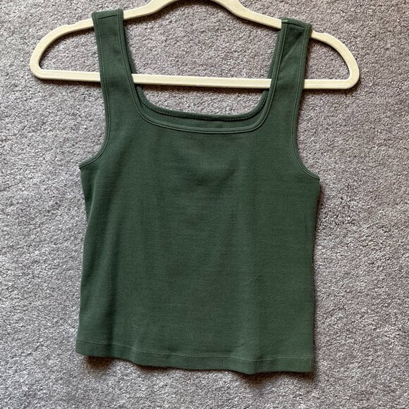 Old Navy Crop Square Neckline Tank Top - Picture 3 of 8